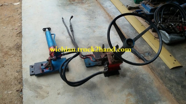 พี่หนุ่มมารับแล้วครับ ชุดพวงมาลัยเพาเวอร์ใส่รถไถฟอร์ด แบบมอเตอร์กระบอกไฮดรอลิกเลี้ยว เก่านอกครบชุดเอาไปติดตั้งได้เลย