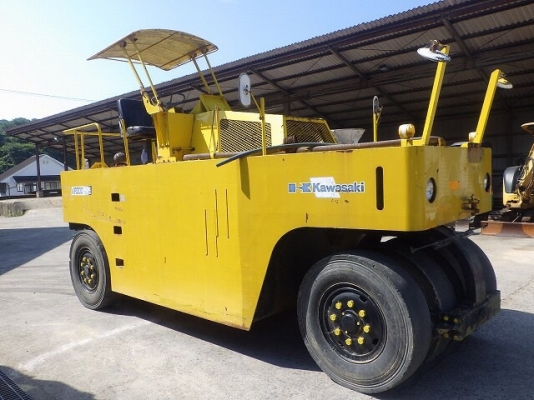 รถบด 9ล้อ KAWASAKI KR20D นำเข้าจากญี่ปุ่น สวยพร้อมใช้ โทร.086-348-2188 พง
