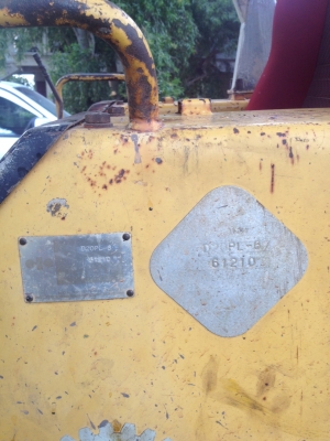 ขายแทรกเตอร์มือสอง KOMATSU D20PL-6 ขายแทรกเตอร์มือสอง KOMATSU D20PL-6