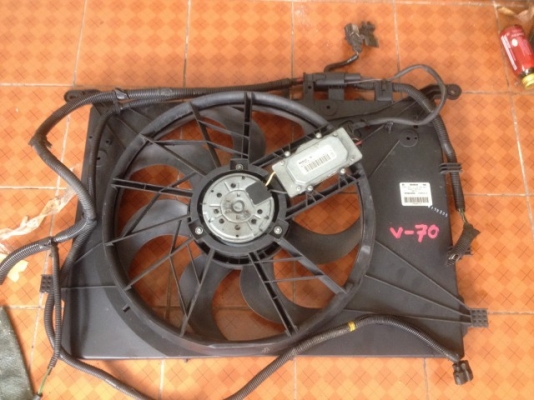พัดลมไฟฟ้า VOLVO V70 S60 S80 เก่าญี่ปุ่นเเท้สภาพดี