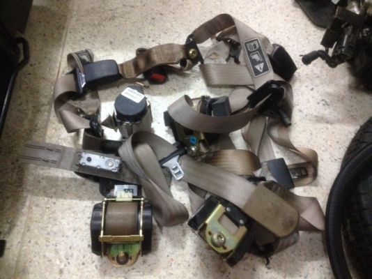 เซฟตี้เบล FORD ESCAPE 3.0 เก่าญี่ปุ่นครบชุดตามรูป