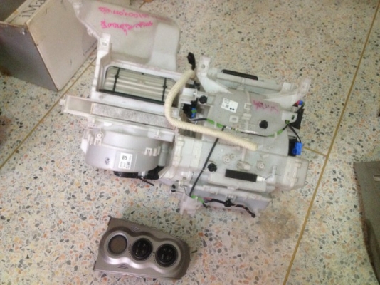 ตู้เเอรออโต้พร้อมคอลโทล TOYOTA ยาริส เก่าญี่ปุ่นเเท้สภาพสวยทั้งชุด ตู้เเอรออโต้พร้อมคอลโทล TOYOTA ยาริส เก่าญี่ปุ่นเเท้สภาพสวยทั้งชุด