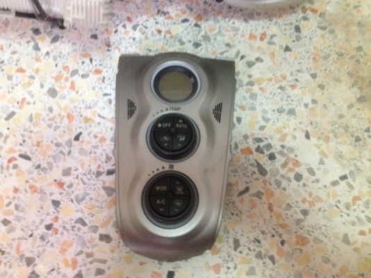 ตู้เเอรออโต้พร้อมคอลโทล TOYOTA ยาริส เก่าญี่ปุ่นเเท้สภาพสวยทั้งชุด ตู้เเอรออโต้พร้อมคอลโทล TOYOTA ยาริส เก่าญี่ปุ่นเเท้สภาพสวยทั้งชุด