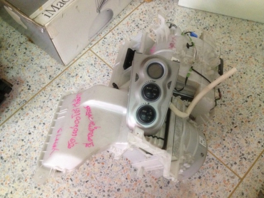 ตู้เเอรออโต้พร้อมคอลโทล TOYOTA ยาริส เก่าญี่ปุ่นเเท้สภาพสวยทั้งชุด ตู้เเอรออโต้พร้อมคอลโทล TOYOTA ยาริส เก่าญี่ปุ่นเเท้สภาพสวยทั้งชุด