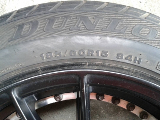 ขอบ15นิ้ว4รู100/114 พร้อมยาง สวยๆ 4 ล้อ ราคา 7500 บาท