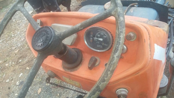 ขายรถคูโบต้า L 2000 มีแต่ตัว ขายรถคูโบต้า L 2000 มีแต่ตัว