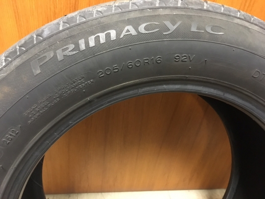 ยาง michelin primacy lc 205/60r16 ราคา ปี2012 สภาพสวยมากๆ ดอกเยอะเยอะมากๆ ไม่มีปะ ถอดจากรถแฟน ราคาถูกๆ ครับ