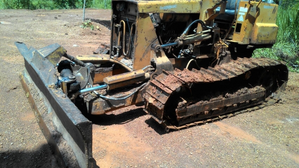 ขาย รถแทรคเตอร์ KOMATSU D20P-5 ตีนไก่ เอกสารใบอินวอยซ์ รถพร้อมใช้ เครื่องดี ปั้มดี ช่วงล่างแน่น