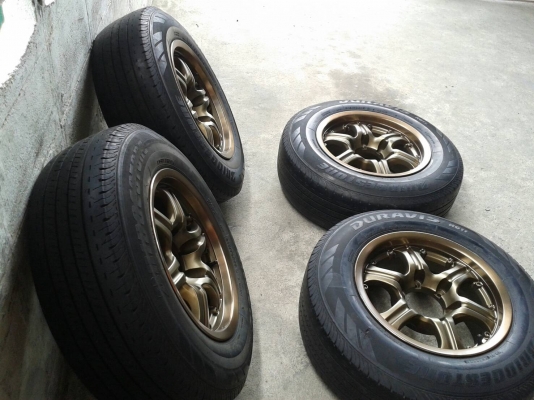 ขอบ15นิ้ว6รู พร้อมยาง สวยๆ 4 ล้อ ราคา 6500 บาท