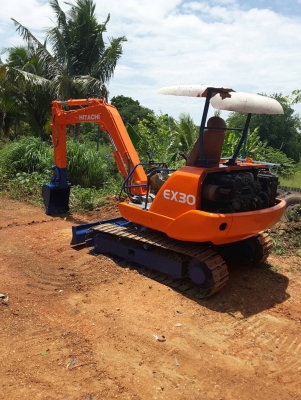 รถแบคโฮ EX 30 รถแบคโฮ EX 30