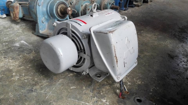 ** SOLD ** มอเตอร์ Mitsubishi 3 HP 220V รุ่น SCL-KR โฉมปัจจุบัน สภาพใหม่วิ่งนุ่มทุ่นเดิมๆมาเทสก่อนได้!!