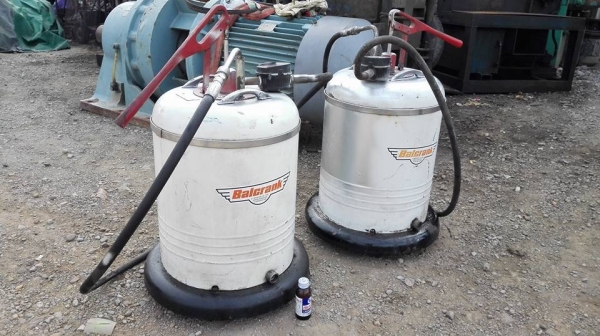 ** SOLD **ถังเติมน้ำมันเกียร์มือโยก BALCRANK Made in USA รุ่นมีเกจ์ดิจิตอล งานประมูลจาก ปตท.มาดูมาเทสก่อนได้!!