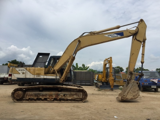 ขายรถขุด KOBELCO SK200 มาคทรี เก่านอก ขายรถขุด KOBELCO SK200 มาคทรี เก่านอก