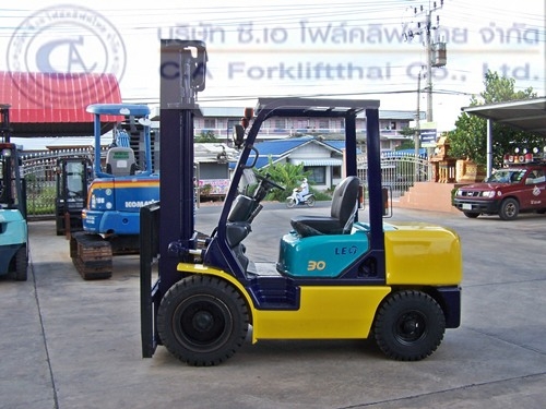 ขาย รถโฟล์คลิฟท์ KOMATSU รุ่น FD30T-12