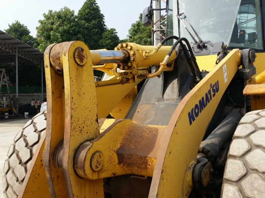 ขายรถตักล้อยาง WA430-6 ยี่ห้อ KOMATSU นำเข้าจากต่างประเทศแท้ 100\% สภาพสวย ไม่เคยใช้งานในไทย