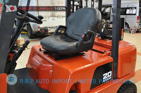 ขายรถโฟล์คลิฟท์มือสอง NISSAN รุ่น PJ02-301694 ราคา 195,000 บาท นำเข้าจากประเทศญี่ปุ่น 100\% ไม่เคยใช้งานในไทย