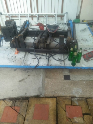 ขายลิฟท์ท้าย กว้าง 240 ยาว 2 เมตร 1 กระบอก ราคา 19000 บาท โทร 0920976322