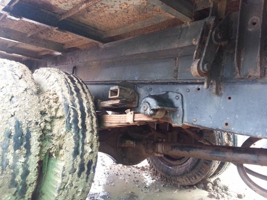 คุณแต๋น 6 ล้อดั้ม เครื่องอีสุสุ 100 แรง 4JG2  มีเกียร์สโล