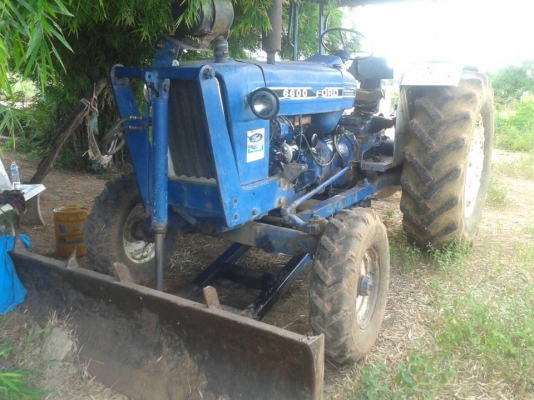 ขายรถแทรคเตอร์ FORD 6600T3เอกสารเล่มทะเบียน ใบดันหน้า ผาน3 สภาพพร้อมใช้เครื่องแน่น