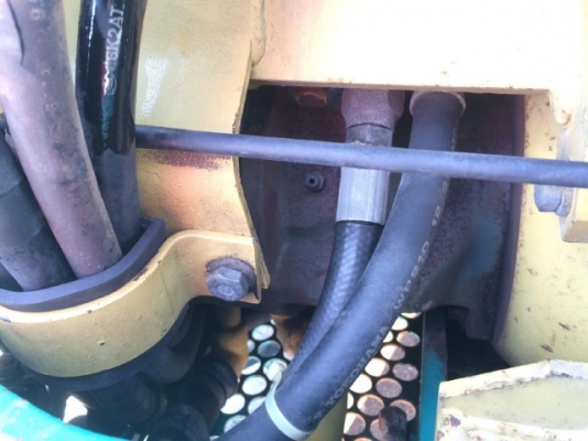 ขายรถแบคโฮ KOMATSU PC45-7 คอลโทรลสั้น ปั้มนิ้ว รถนอกนำเข้าเอง สภาพสวยพร้อมใช้งาน มีVDOการทำงานครับ