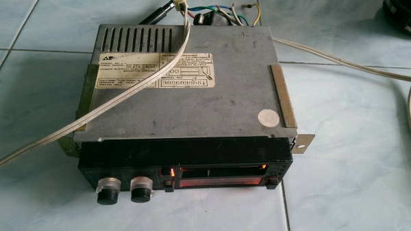 วิทยุติดรถยนต์ เทป คลาสเซต AM / FM