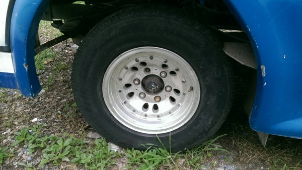 แม็ก 14 /6รู  อลูมิเนียมแท้ สภาพสวยเงาๆ