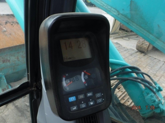 KOBELCO รุ่น SK200-8 ปี 2010 KOBELCO รุ่น SK200-8 ปี 2010