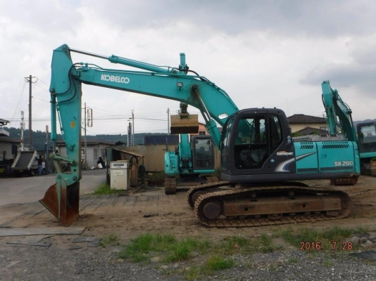 KOBELCO รุ่น SK200-8 ปี 2010