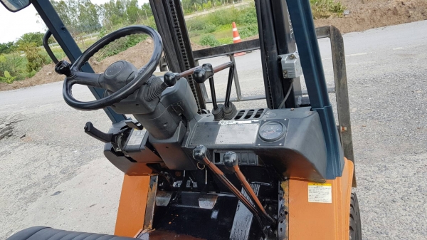 ขายด่วนรถยก TOYOTA 7FGยก1.5ตันยกสูงได้3เมตรเคื่องตัวใหม่4Yยางตัน4เส้นรถนอกเพิ่งเข้ามายังไม่เคยใช้งานในเมืองไทยเลย=รุ่นใหม่ขายถูกๆๆ