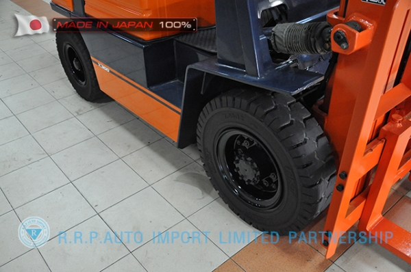 ขายรถโฟล์คลิฟท์มือสอง TOYOTA รุ่น 5FG25-11060 ราคา 225,000 บาท สภาพเดิมจากญี่ปุ่นจากประเทศญี่ปุ่น ไม่เคยใช้งานในไทย