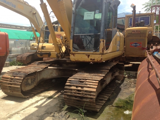 ขาย 1,090,000 KOMATSU pc 200-7 เล่มทะเบียน เครื่องดี ปั้มแรง ช่วงล่างดี รถจอดต้องเช็ค กล่องหาย 090-772-3710 090-772-3708
