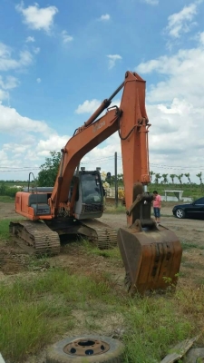 ขาย 1,295,000 HITACHI zx 200-1 เครื่องดี ปั๊มดี เอวแน่น โซ่หนา พร้อมใช้งานเอกสาร อินวอยส์  090-772-3710 090-772-3708