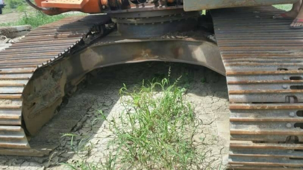 ขาย 1,295,000 HITACHI zx 200-1 เครื่องดี ปั๊มดี เอวแน่น โซ่หนา พร้อมใช้งานเอกสาร อินวอยส์  090-772-3710 090-772-3708