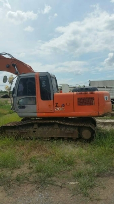 ขาย 1,295,000 HITACHI zx 200-1 เครื่องดี ปั๊มดี เอวแน่น โซ่หนา พร้อมใช้งานเอกสาร อินวอยส์  090-772-3710 090-772-3708