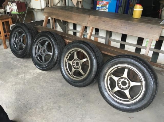 ขายแม็ก 16 4ล้อ พร้อมยาง BRIDGESTONE ปี 13 ดอกยางลึก สภาพพร้อมใช้