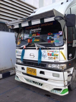 ขาย9900บาท หมวกแต่ง ของอีซุซูเดก้าของใหม่สวยๆ พร้อมอะไหล่แต่งอื่นๆอีกหลายรายการ