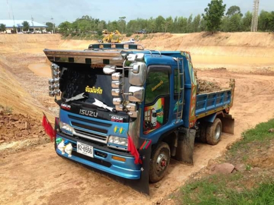 ขาย9900บาท หมวกแต่ง ของอีซุซูเดก้าของใหม่สวยๆ พร้อมอะไหล่แต่งอื่นๆอีกหลายรายการ