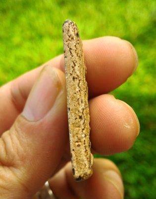 พระสมเด็จวัดระฆัง พิมพ์ใหญ่ V056 เนื้อสวยจัดๆ เม็ดสวยมวลสารเพียบ เนื้อหาควรค่าแก่การสะสม ได้มาจากนายทหารท่านหนึ่ง แต่เดิมนั้นเป็นกรอบเงิน