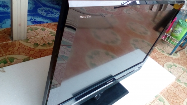 ทีวี LCD TOSHIBA 32 นิ้ว รุ่น REGZA ทีวี LCD TOSHIBA 32 นิ้ว รุ่น REGZA