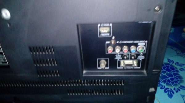 ทีวี LCD TOSHIBA 32 นิ้ว รุ่น REGZA ทีวี LCD TOSHIBA 32 นิ้ว รุ่น REGZA