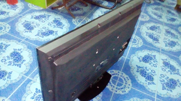 ทีวี LCD TOSHIBA 32 นิ้ว รุ่น REGZA ทีวี LCD TOSHIBA 32 นิ้ว รุ่น REGZA