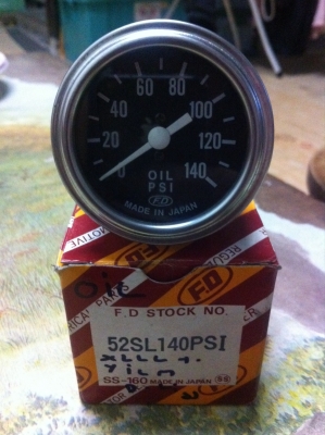 เกจวัดแรงดันนำมันเครื่อง ยี่ห้อ  F.D japan