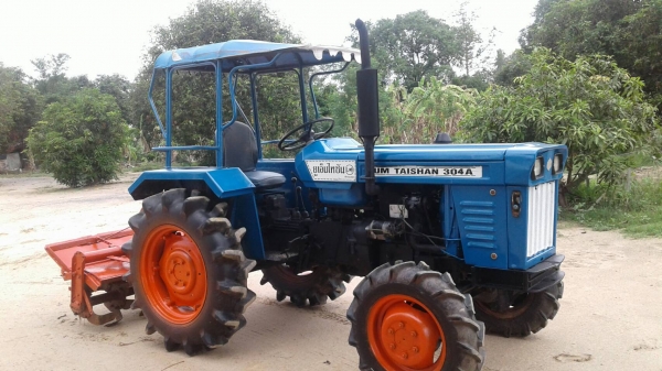 จัดส่งให้เรียบร้อยเเล้วครับ เสี่ย จ.กระบี่ ขายรถไถนั่งขับยูเอ็ม ไทซัน ขนาด30แรงม้า ระบบขับเคลื่อน4ล้อ สวยๆพร้อมโรตารี่ จัดส่งให้เรียบร้อยเเล้วครับ เสี่ย จ.กระบี่ ขายรถไถนั่งขับยูเอ็ม ไทซัน ขนาด30แรงม้า ระบบขับเคลื่อน4ล้อ สวยๆพร้อมโรตารี่