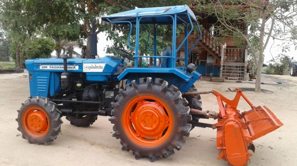 จัดส่งให้เรียบร้อยเเล้วครับ เสี่ย จ.กระบี่ ขายรถไถนั่งขับยูเอ็ม ไทซัน ขนาด30แรงม้า ระบบขับเคลื่อน4ล้อ สวยๆพร้อมโรตารี่ จัดส่งให้เรียบร้อยเเล้วครับ เสี่ย จ.กระบี่ ขายรถไถนั่งขับยูเอ็ม ไทซัน ขนาด30แรงม้า ระบบขับเคลื่อน4ล้อ สวยๆพร้อมโรตารี่