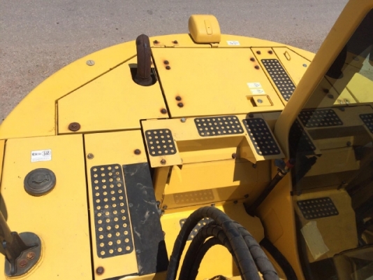 ขายรถแบคโฮ KOMATSU PC128US-8 3XXX ชั่วโมง นำเข้าจากญี่ปุ่น สภาพสวยพร้อมใช้ มีVDOการทำงานครับ