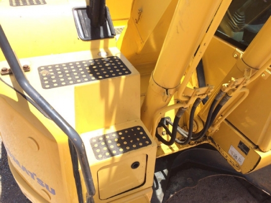 ขายรถแบคโฮ KOMATSU PC128US-8 3XXX ชั่วโมง นำเข้าจากญี่ปุ่น สภาพสวยพร้อมใช้ มีVDOการทำงานครับ