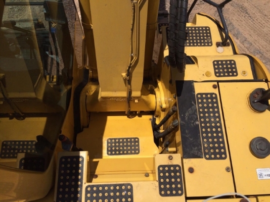 ขายรถแบคโฮ KOMATSU PC128US-8 3XXX ชั่วโมง นำเข้าจากญี่ปุ่น สภาพสวยพร้อมใช้ มีVDOการทำงานครับ