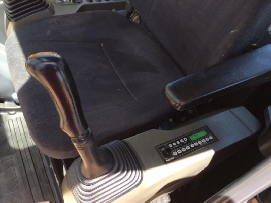 ขายรถแบคโฮ KOMATSU PC128US-8 3XXX ชั่วโมง นำเข้าจากญี่ปุ่น สภาพสวยพร้อมใช้ มีVDOการทำงานครับ