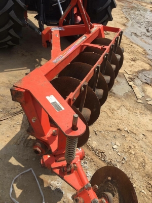 m8540 พร้อมผานพรวนสวยๆสีเดิมทั้งคัน ราคาเบาๆเพียง690000