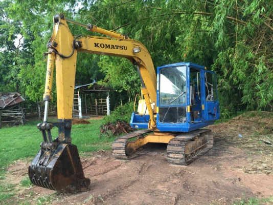 ขาย 315,000 KOMATSU PC60-5  เครื่องดี ปั้มแรง เอวแน่น ช่วงล่างเต็มสวย  เอกสารอินวอยท์ รถสวยพร้อมใช้ 090-772-3710 090-772-3708